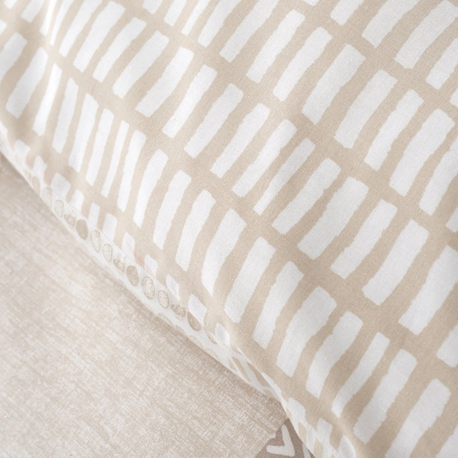 Catherine Lansfield Larsson Geo Natural duvet Set - Image 4