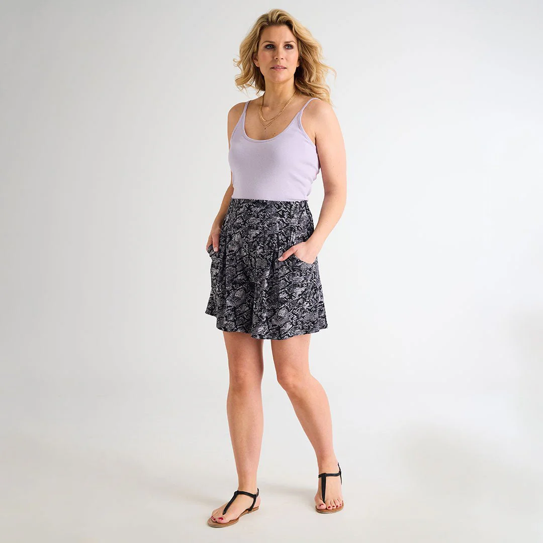 Ladies Super Soft Shorts - Image 3