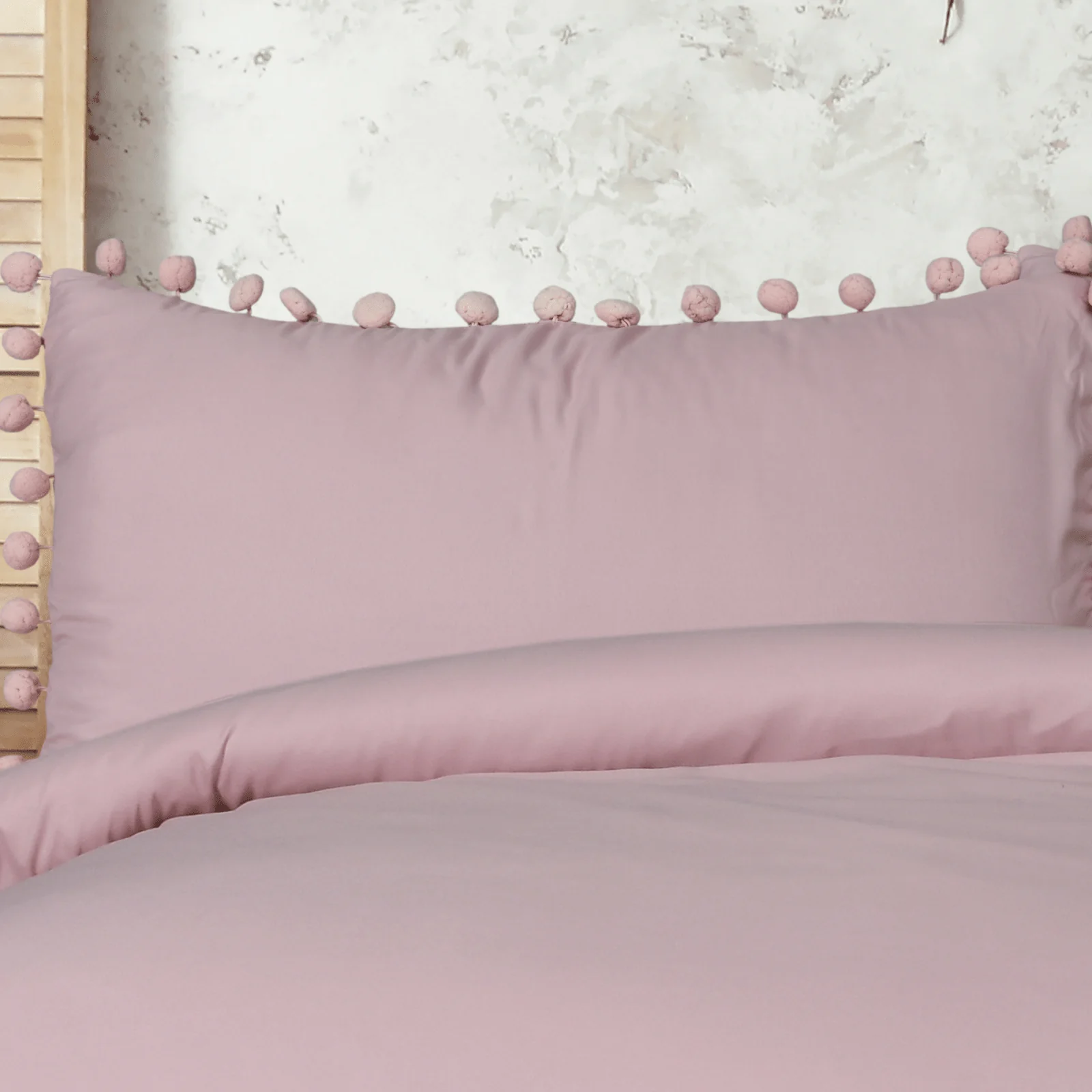 Sleepdown Blush Pom Pom Duvet Set - Image 9
